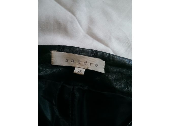 Sandro Hose aus schwarzem Lammfell - Ansicht 8