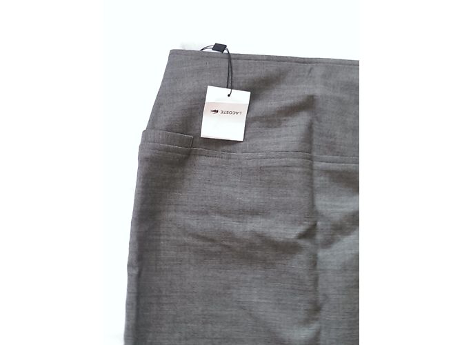 Falda Lacoste Gris de Lana - vista 3
