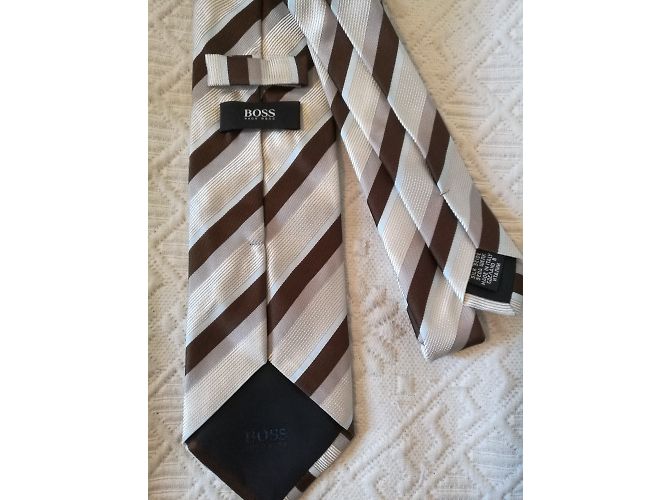 Cravatta Hugo Boss in seta beige marrone e azzurro a righe - vista 5