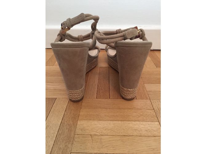 Sandali Prada Beige con tacco 10 cm - vista 3