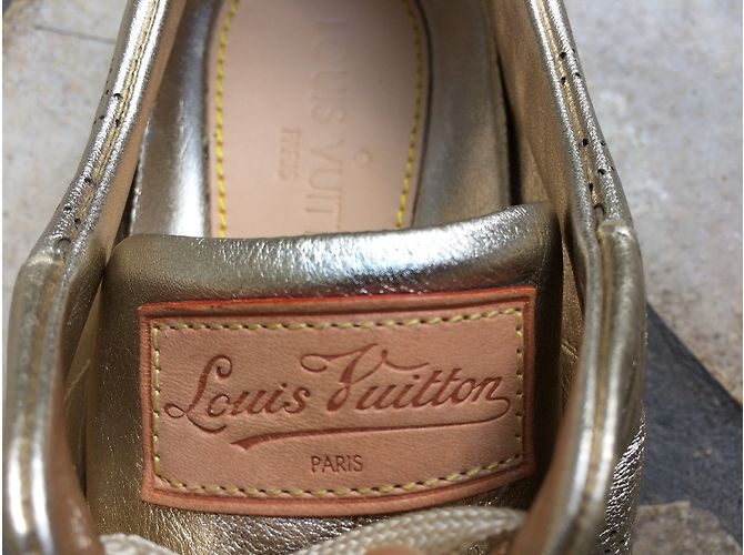 Louis Vuitton scarpe da ginnastica D'oro - vista 7