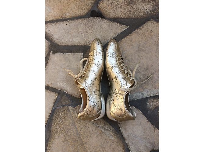 Louis Vuitton scarpe da ginnastica D'oro - vista 8