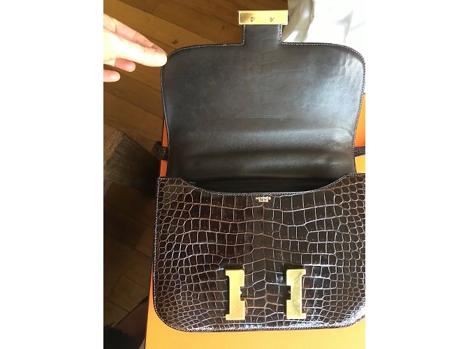Hermès HERMES Constance Cocodrilo Castaño - vista 4