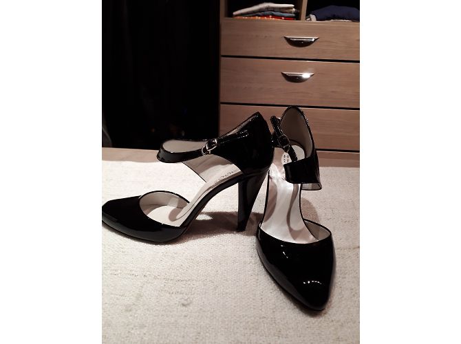 Décolleté Hugo Boss in vernice nera 10cm Nero - vista 3