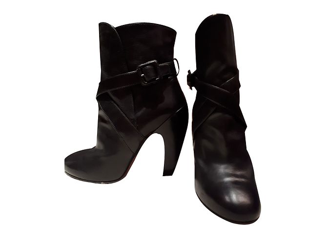 Botines Alaïa en piel negra con tacón coma Negro - vista 2