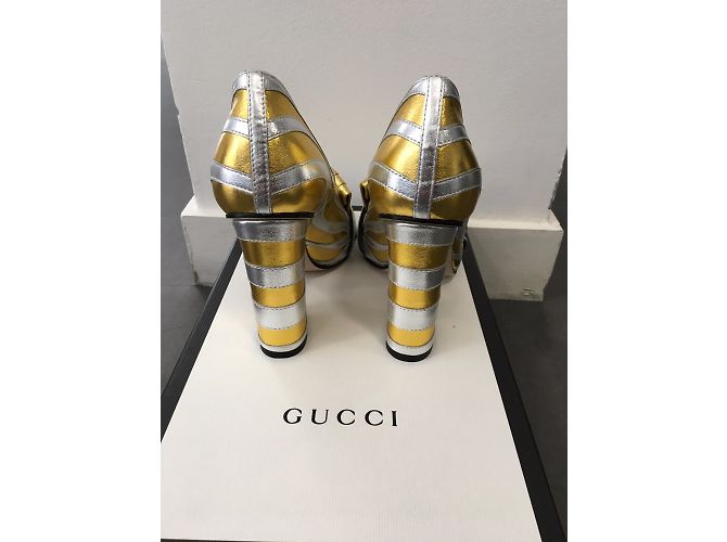 Décolleté Gucci Marmont in pelle argento e oro 34IT D'oro - vista 8