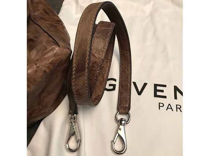 Givenchy Pandora - vista 14