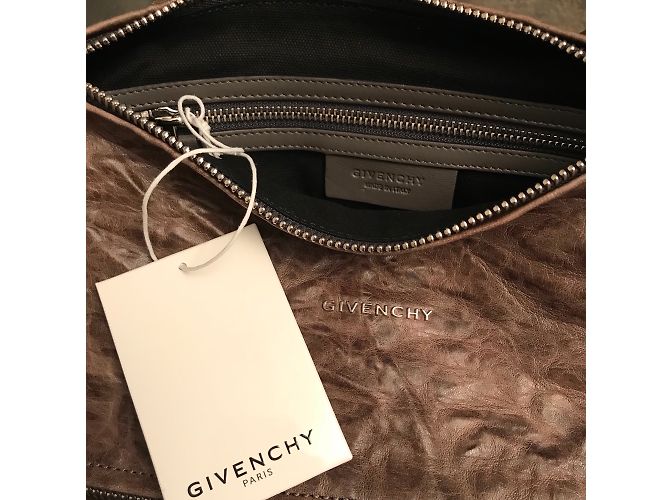 Givenchy Pandora - vista 5