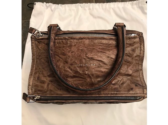 Givenchy Pandora - vista 8