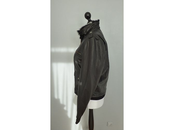 One step Black Lamb Leather Jacket with Rabbit Fur Collar - view 12