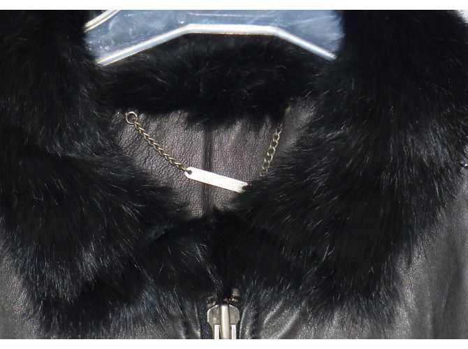 One step Black Lamb Leather Jacket with Rabbit Fur Collar - view 3