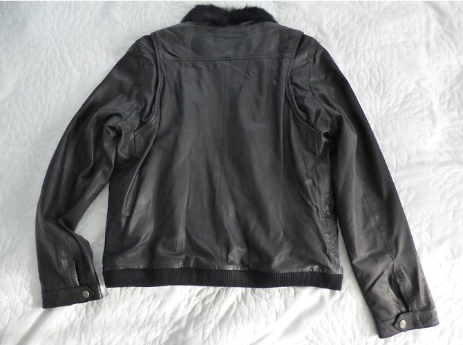 One step Black Lamb Leather Jacket with Rabbit Fur Collar - view 9