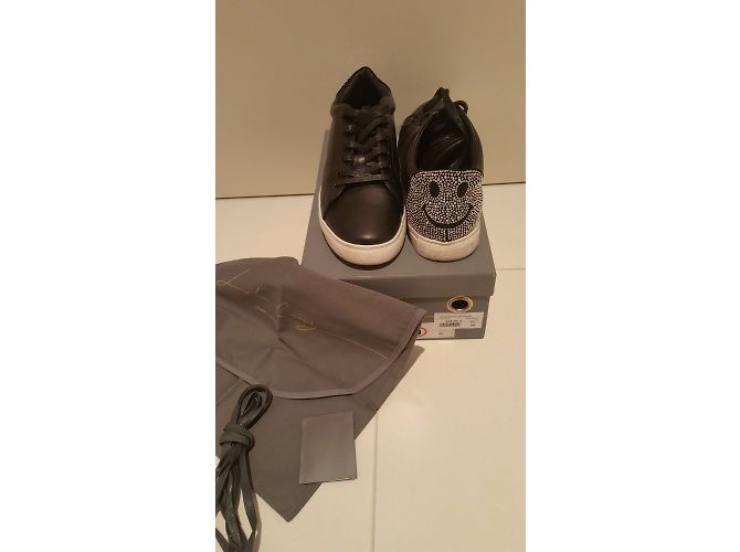 Lola Cruz Sneakers - view 6