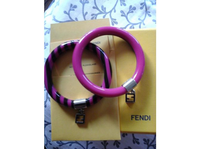 Bracciali Fendi Neri e Fuchsia in Ceramica Nero - vista 4