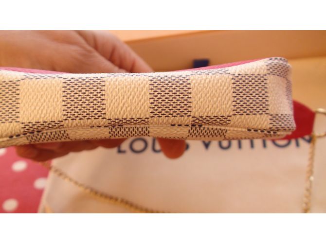 Louis Vuitton pochette christmas Bleu - vue 6