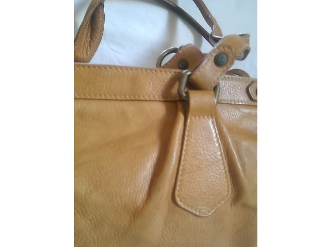 Borsa a mano Guy Laroche in pelle marrone cammello - vista 6