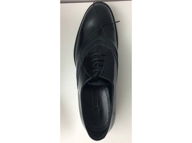 Louis Vuitton Schnürschuhe Schwarz - Ansicht 3