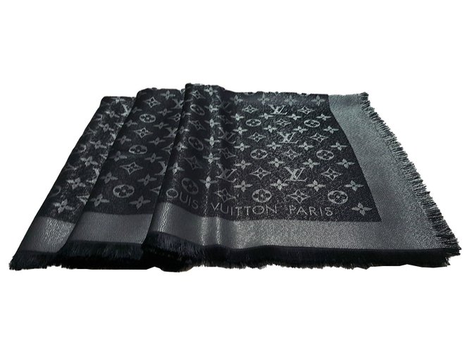 Louis Vuitton Lenço Clássico Monograma Preto - vista 2