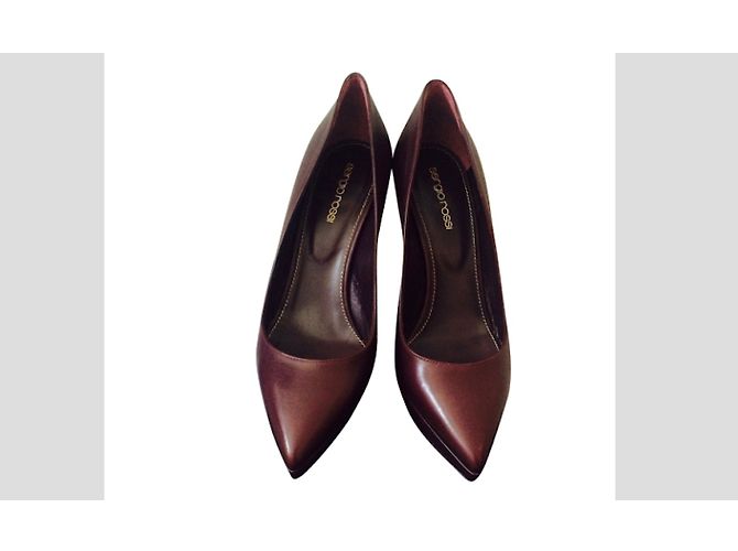 Sergio Rossi Décolleté in pelle bordeaux Bordò - vista 3