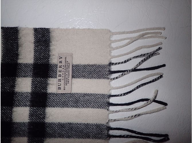 Burberry Lenços - vista 3