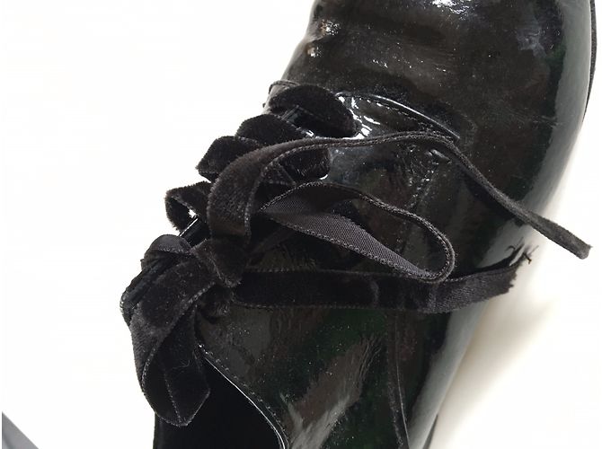 Scarpe stringate Costume National in vernice nera Nero - vista 5