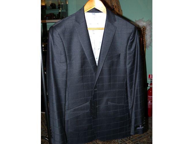 Emmanuelle Khanh Suits - vista 4