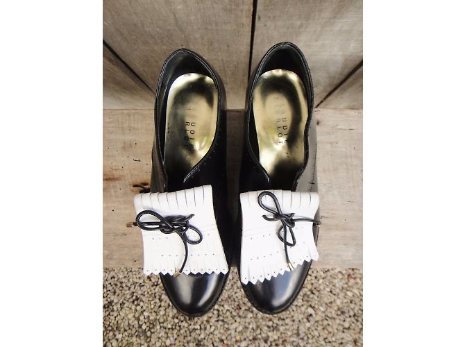 Scarpe derby Claudie Pierlot in vernice nera Nero - vista 3