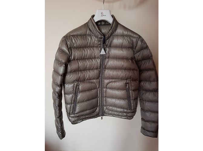Moncler Vestes, blousons - vue 3
