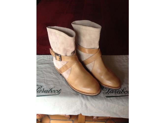 Botas Paraboot de piel beige - vista 3