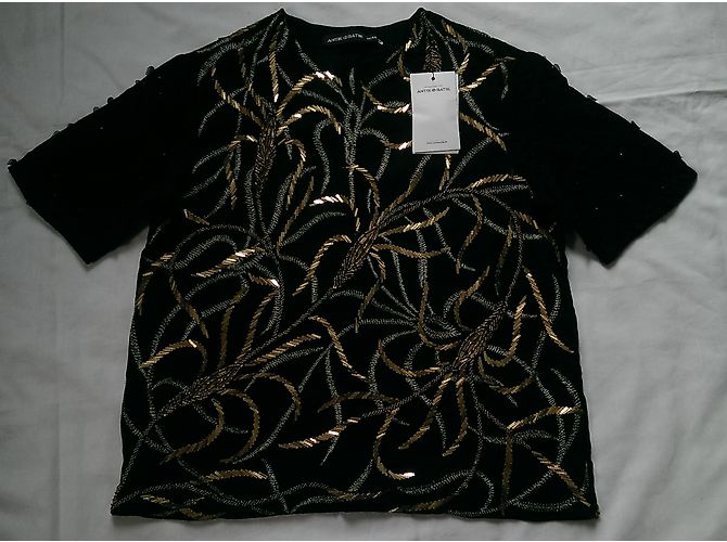 Antik Batik Top Túnica de Algodón Negro con Bordado Dorado - vista 3