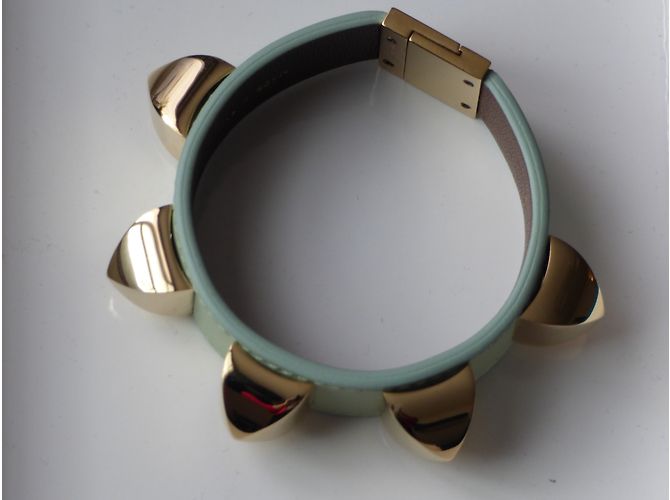Bracciale borchiato Givenchy in pelle di vitello verde e ottone - vista 10