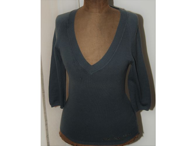 Suéter Calvin Klein de algodón cuello pico gris - vista 3