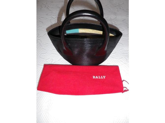 Bally Handtasche aus schwarzem Leder - Ansicht 2