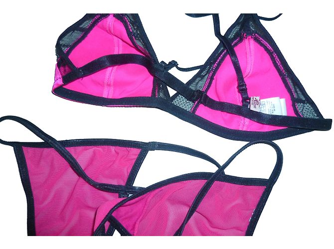 Autre Marque Lala Rose Rosa Seiden-BH mit schwarzer Spitze und Strings Pink - Ansicht 2