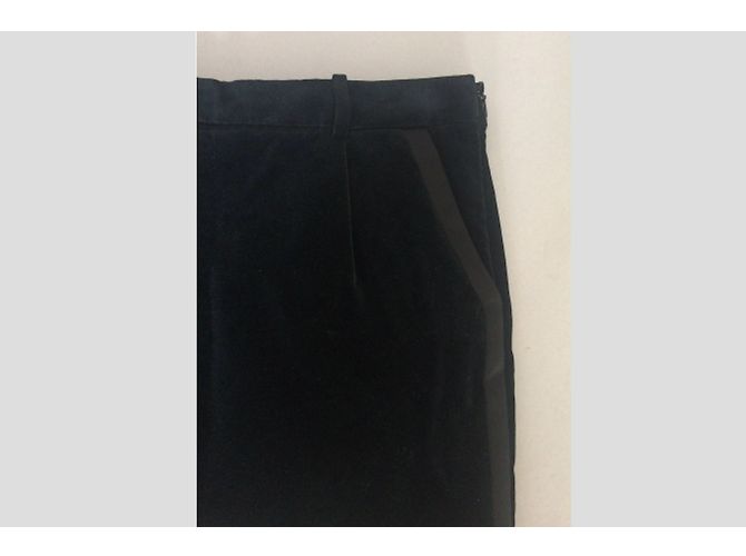 Schwarzer Samt-Smoking-Minirock von Saint Laurent - Ansicht 4