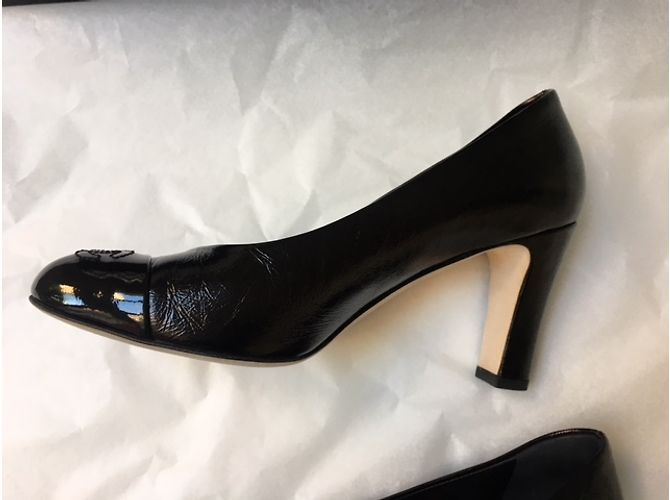 Décolleté Chanel in pelle nera con tacco 8cm Nero - vista 10