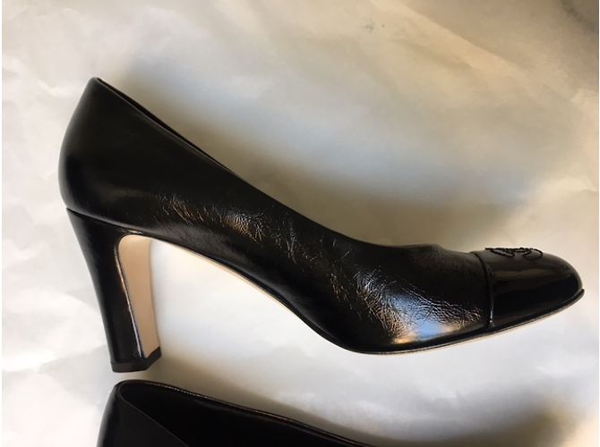 Décolleté Chanel in pelle nera con tacco 8cm Nero - vista 11
