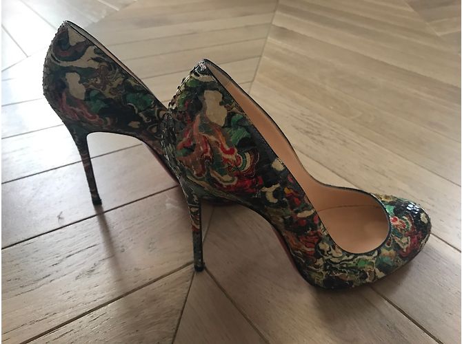 Décolleté Christian Louboutin Fifi Python Stampa python - vista 5