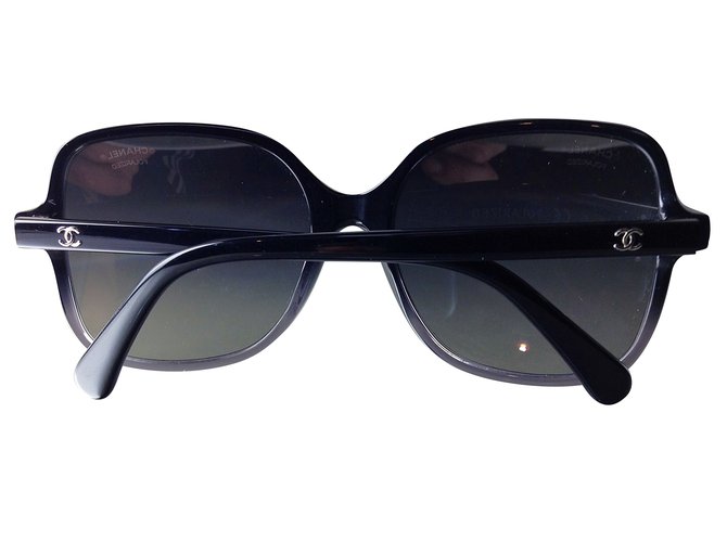 Chanel Occhiali da sole Nero - vista 2