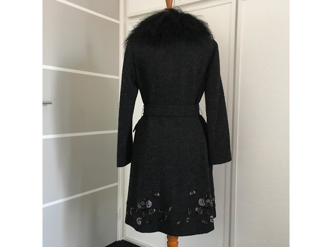 Miu Miu Abrigos, Ropa de calle - vista 5