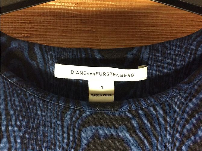 Diane Von Furstenberg Kleid aus blauer Seide - Ansicht 4