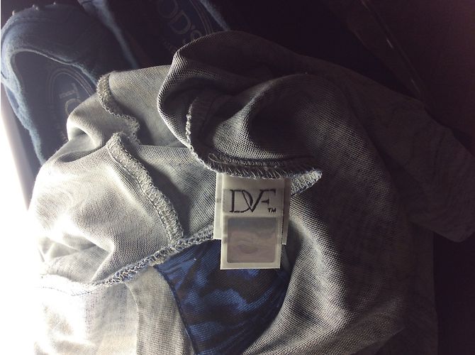 Diane Von Furstenberg Kleid aus blauer Seide - Ansicht 8