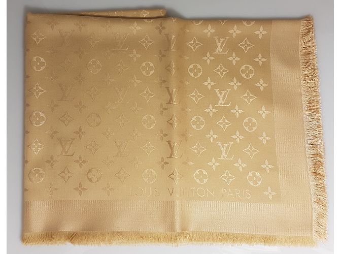 Louis Vuitton Monogram Shawl Dune - vista 2