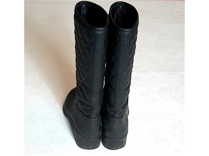 Bottes de pluie Chanel Cuir Caoutchouc Noir ref.50800 Joli Closet
