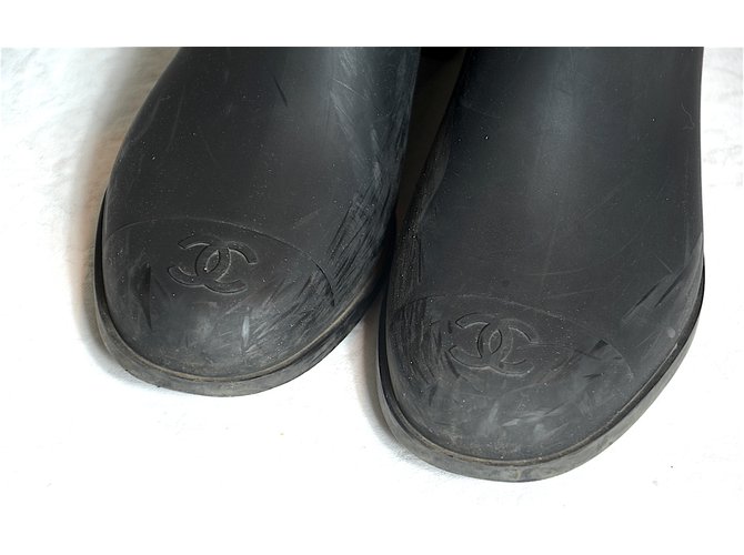 Bottes de pluie Chanel Cuir Caoutchouc Noir ref.50800 Joli Closet