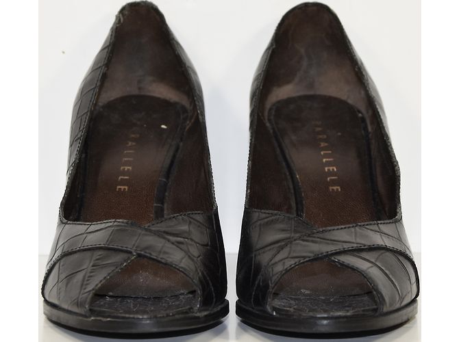 Autre Marque PARALLELE Offene Pumps aus schwarzem Leder Größe 38.5 - Ansicht 4