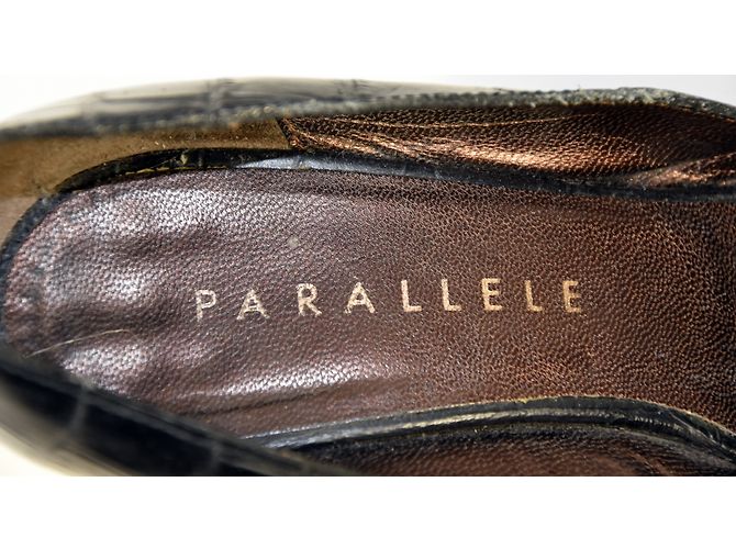 Autre Marque PARALLELE Offene Pumps aus schwarzem Leder Größe 38.5 - Ansicht 8