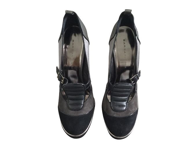 Décolleté Barbara Bui in Camoscio Nero e Pelle Iridescente Grigia 37.5IT Grigio - vista 2