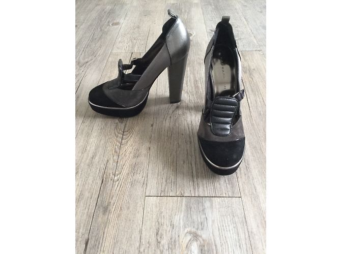 Décolleté Barbara Bui in Camoscio Nero e Pelle Iridescente Grigia 37.5IT Grigio - vista 4