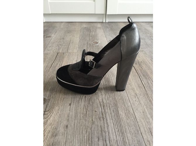 Décolleté Barbara Bui in Camoscio Nero e Pelle Iridescente Grigia 37.5IT Grigio - vista 5